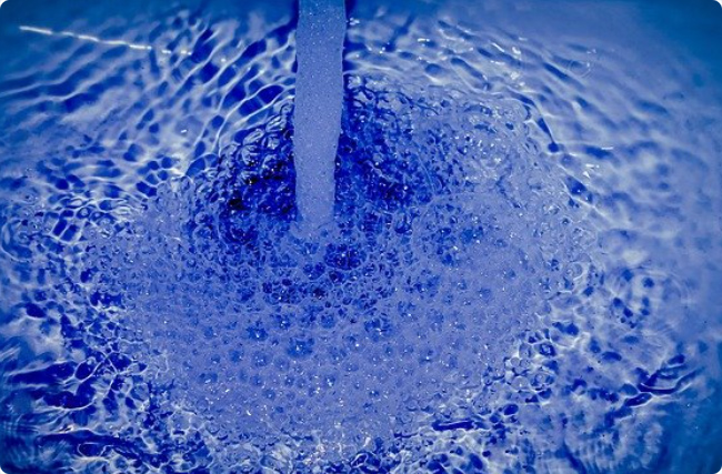 �{��������Դ���^�ĵ�̼�^����